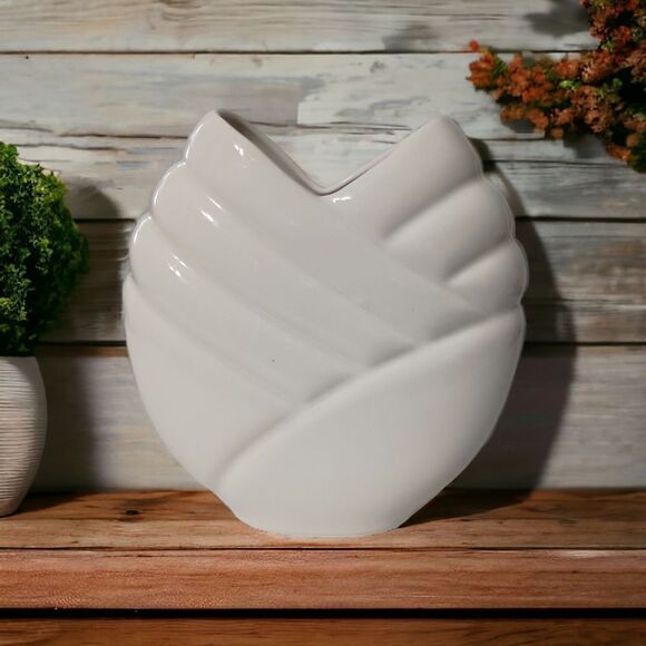 White Art Deco Style Vase Ikebana Post Modern Abstract Geometric Ribbed Vtg 80s. - Picture 13 of 15